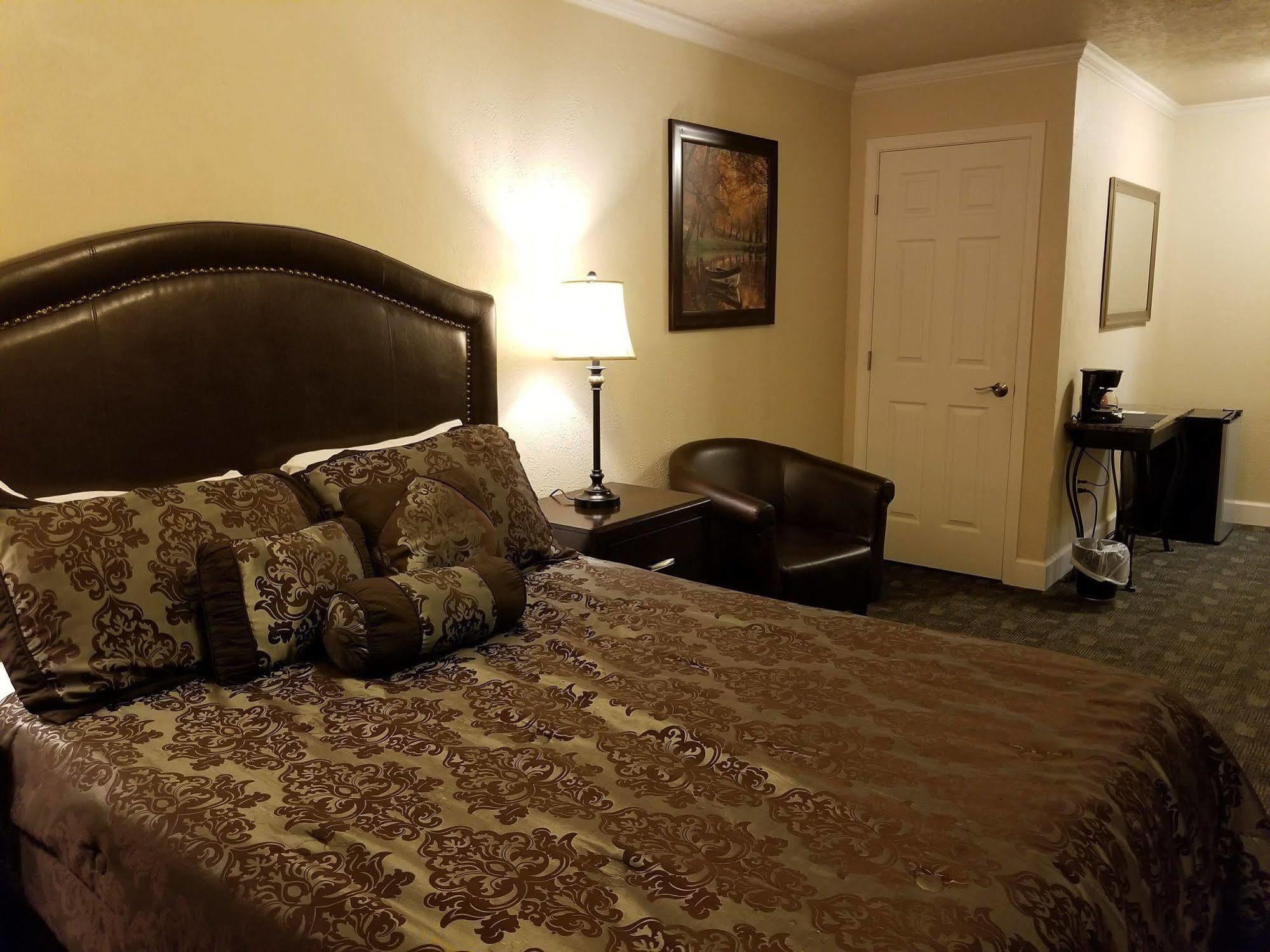 City Center Motel Северен Бенд Екстериор снимка